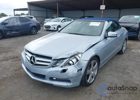 2013 Mercedes-Benz E 350 z USA, uszkodzony, nr VIN WDDKK5KF5DF219062